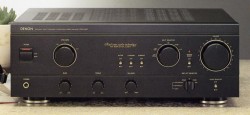 Chi tiết ampli nghe nhạc Denon 690