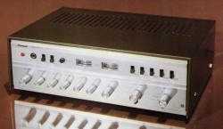 Tìm hiểu amply Sansui 70